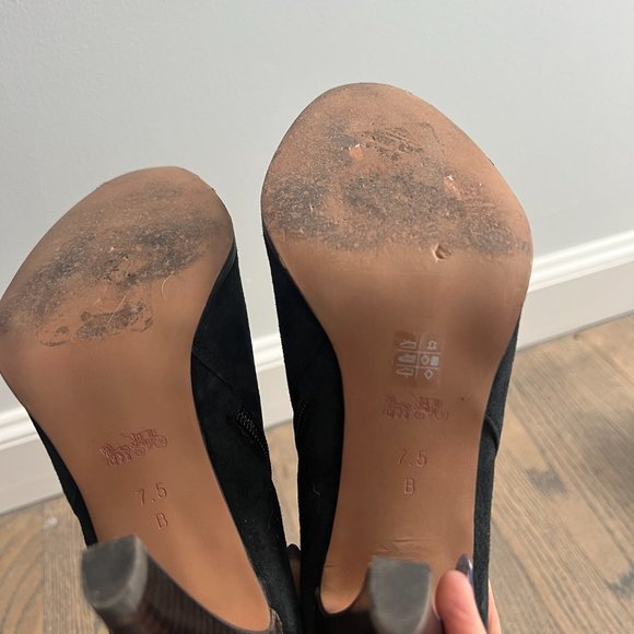 Coach Jemma Kid Suede Sleek Ankle Boot Heel Booties Side Zip Size 7.5 B Black - Picture 8 of 11